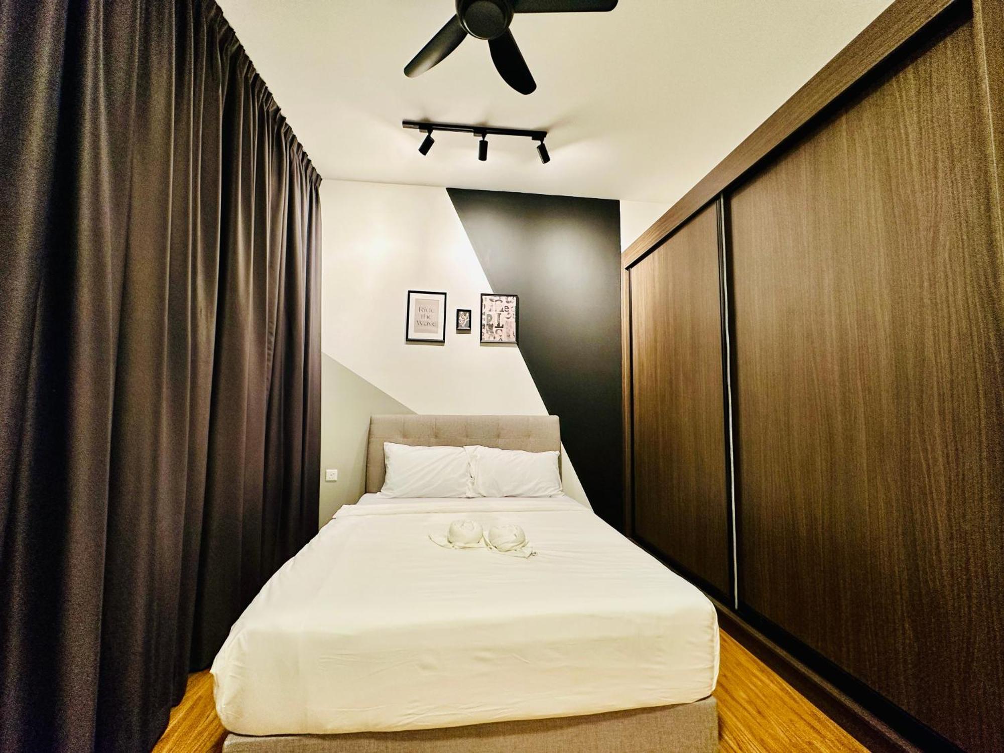 2Br Luxury Rooftop Swimming Pook Homestay@Georgetown@10Pax - 无敌美景两房民宿 외부 사진